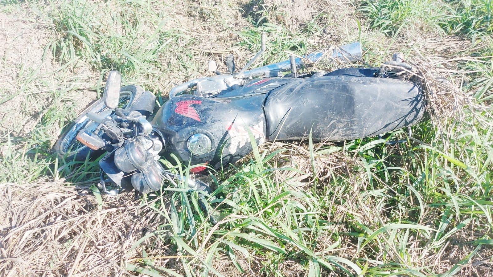 Pm Socorre Homem Ferido Em Acidente De Moto Na Br Ap S Suposta