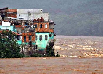 App de celular permite a população de Valadares monitora o nível do Rio; veja como baixar