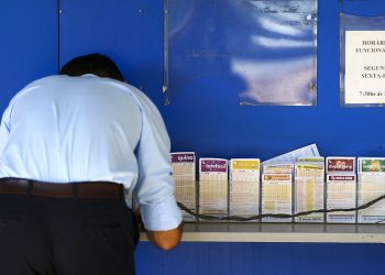 Mega-Sena deste sábado deve pagar prêmio de R$ 45 milhões