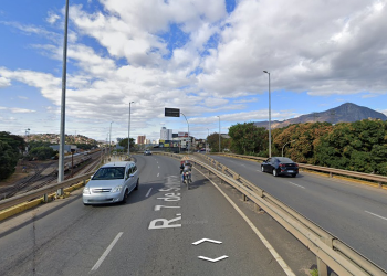 Motociclista fica ferido após acidente no viaduto da Sete de Setembro, em Valadares