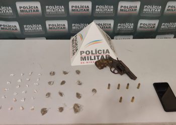 Homem é preso com drogas e arma de fogo no Carapina