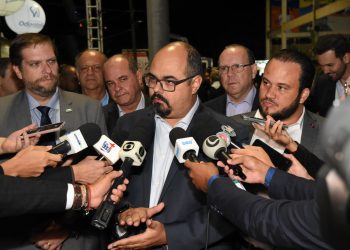 Vice-governador destaca pioneirismo da Expoleste e promete empregos em Minas