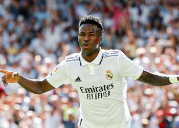 Vini Jr: Órgão propõe multa de R$ 316 mil a autores de ataque racista