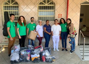 Nova Acrópole visita Casa Dona Zulmira e entrega agasalhos arrecadados na campanha