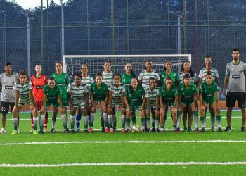 Filadélfia apresenta time feminino de futebol adulto