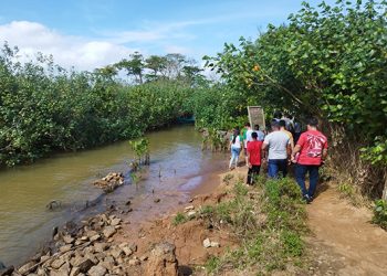Mestrando da Univale leva estudantes capixabas à foz do rio Doce para promover educação ambiental