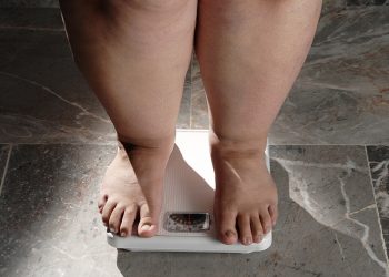 Mais da metade dos brasileiros têm excesso de peso, aponta estudo