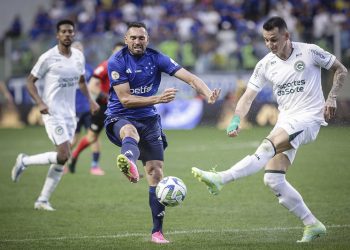 Jogando no Independência, Cruzeiro perde para o Goiás