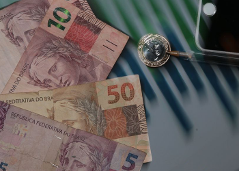 Agência de classificação de risco eleva nota de crédito do Brasil