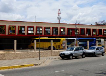 Rodoviária de Valadares retoma embarque e desembarque no interior do terminal