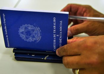 Desemprego recua para 8% no segundo trimestre