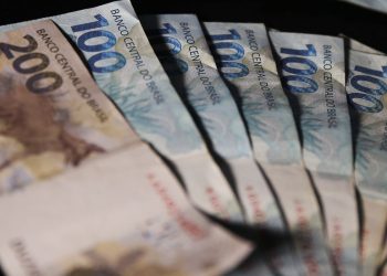 Receita abre consulta para 3º lote de restituição do Imposto de Renda