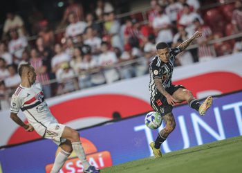 Guilherme Arana completa 150 jogos pelo Atlético