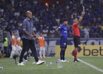 Pepa lamenta resultado e fala em frustração diante do Corinthians