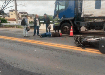 Acidente entre moto e bicicleta deixa dois feridos na BR-116