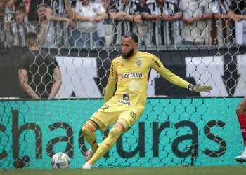 Everson comemora vitória e marca de 200 jogos pelo Galo