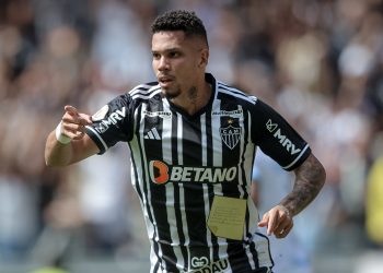 ‘Vitória importante para dar confiança para a sequência’, disse Paulinho após vencer o Bahia no Mineirão