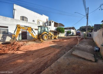 Prefeitura inicia recuperação de rua do bairro Nova Vila Bretas