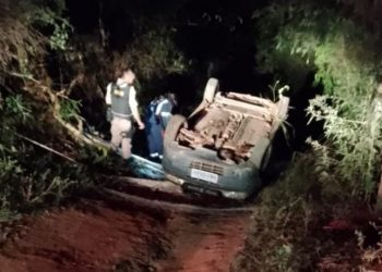 Idoso de 87 anos morre em acidente de carro