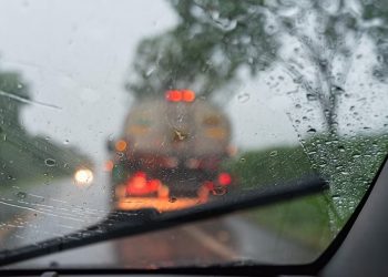 Chuva forte no final de semana refresca a cidade