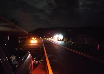 Acidente na BR-116 deixa passageira ferida