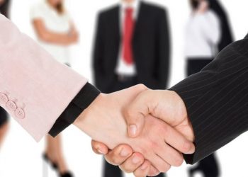 Conflitos em condomínios: quando o síndico deve chamar um mediador profissional