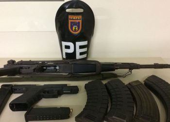 Rio vai pagar R$ 5 mil para policial a cada fuzil apreendido