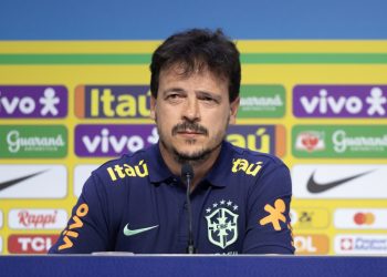 Diniz faz primeira convocação para Eliminatórias da Copa do Mundo 2026