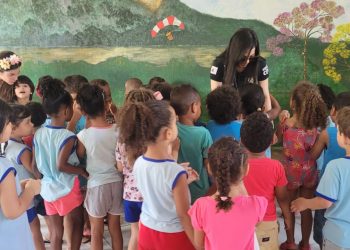 Polícia Civil abre semana das crianças em escola de Valadares