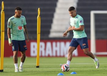 Bruno Guimarães elogia bom ambiente na Seleção Brasileira