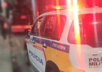 Polícia procura por suspeito de matar homem a facadas