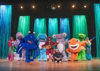 ‘O Tubarão Martelo e os Habitantes do Fundo do Mar’ faz apresentação dia 8 de outubro