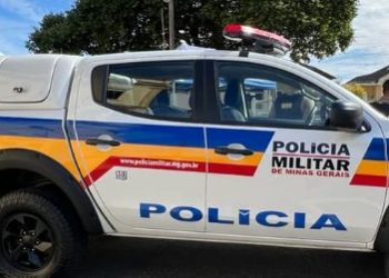 Jovem agride namorada com machadada durante discussão