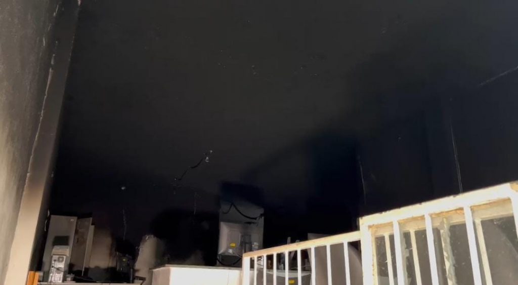 Bombeiros combatem incêndio em Departamento Funerário de GV