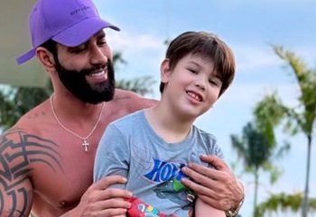 Gusttavo Lima publica foto com o filho, e web reage: ‘Nada a ver com ele’