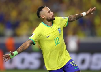 Neymar bate recorde em show da Seleção no Mangueirão