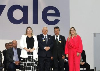 Palestra de ex-presidente do STF e homenagem da Câmara marcam os 30 anos do curso de Direito