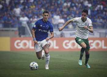 Cruzeiro empata com América e segue em situação de alerta no Brasileirão