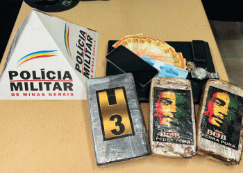 Homem é preso com barras de 'Bob pedra pura' em operação policial