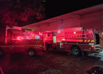 Fábrica de salgadinhos pega fogo no Distrito Industrial