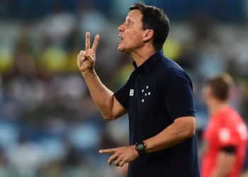 Pressão sobre Zé Ricardo aumenta no Cruzeiro após derrota para Flamengo