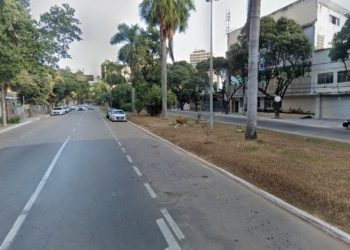 Trecho da Avenida Brasil interditado para conserto de rede de água