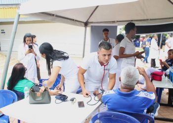 Univale concede 15 bolsas de estudos durante Mostra de Profissões Pensando no Futuro