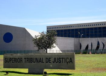 Senado aprova três indicações de Lula para o STJ