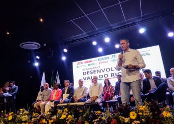 Ministro defende políticas públicas durante seminário em Valadares