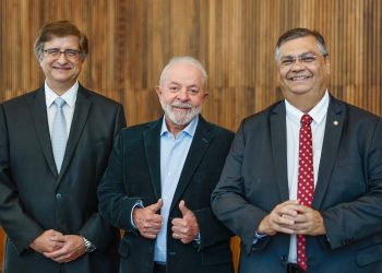 Senado marca para o mesmo dia e deve encurtar sabatinas de Dino e Gonet