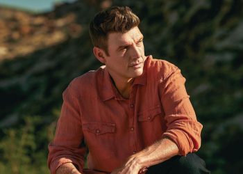 Nick Carter vem ao Brasil em 2024 para shows em SP e RJ