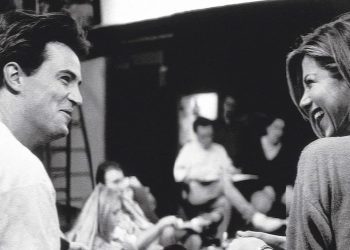 Jennifer Aniston faz homenagem a Matthew Perry