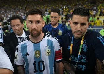 Vaiado e aplaudido, Messi diz que jogo se tornou secundário no Maracanã