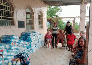 PM arrecada mais de 2 mil fraldas geriátricas e produtos de limpeza para Casa Dona Zulmira